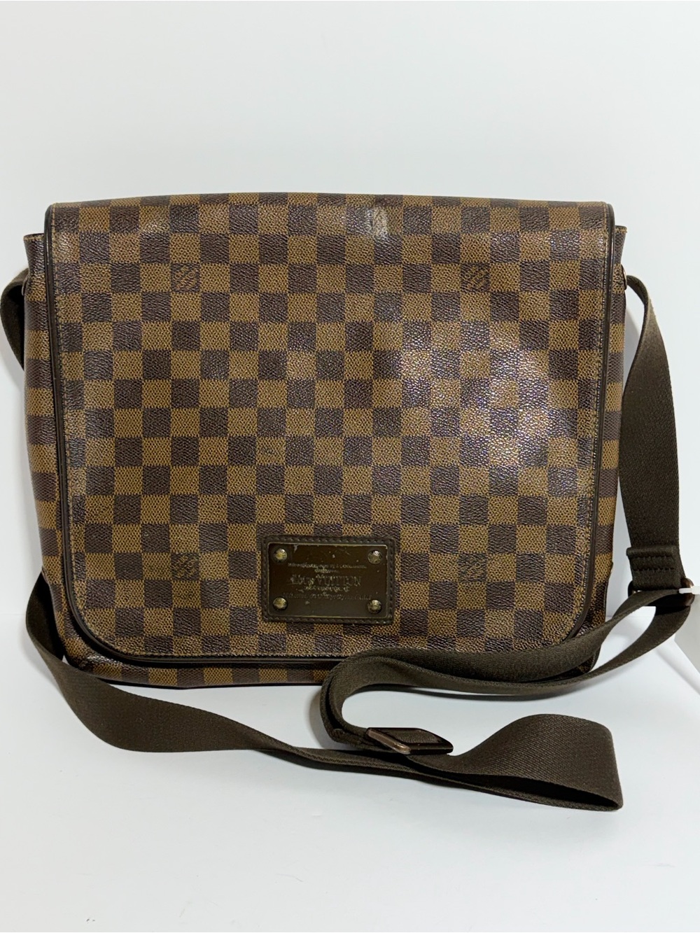 Louis Vuitton Messenger Bag